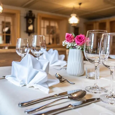 Familienhotel Adler 3*