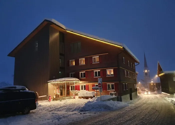 Hotel Familienhotel Adler 3*